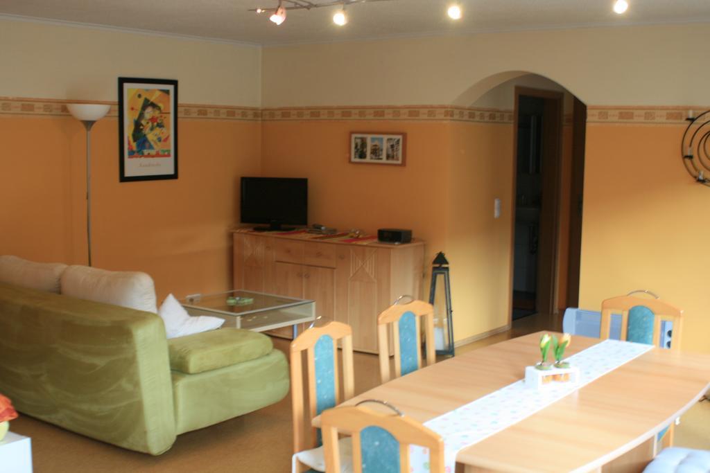 Ferienwohnung Jatta Sankt Aldegund Esterno foto